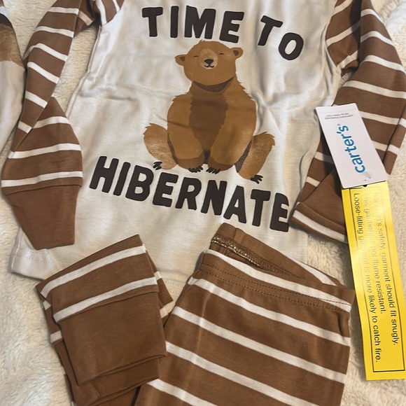 Pajama set - Picture 2 of 3